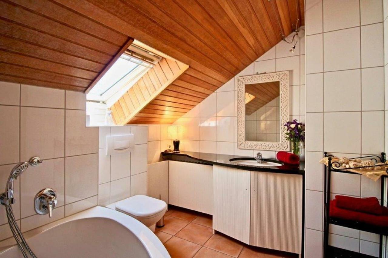 Ferienwohnung Mit Seeblick Und Dachterrasse In Ueberlingen Exteriör bild