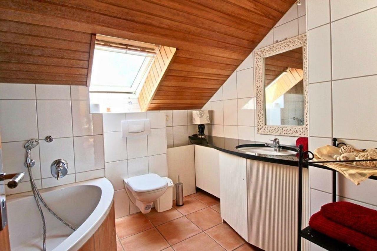 Ferienwohnung Mit Seeblick Und Dachterrasse In Ueberlingen Exteriör bild
